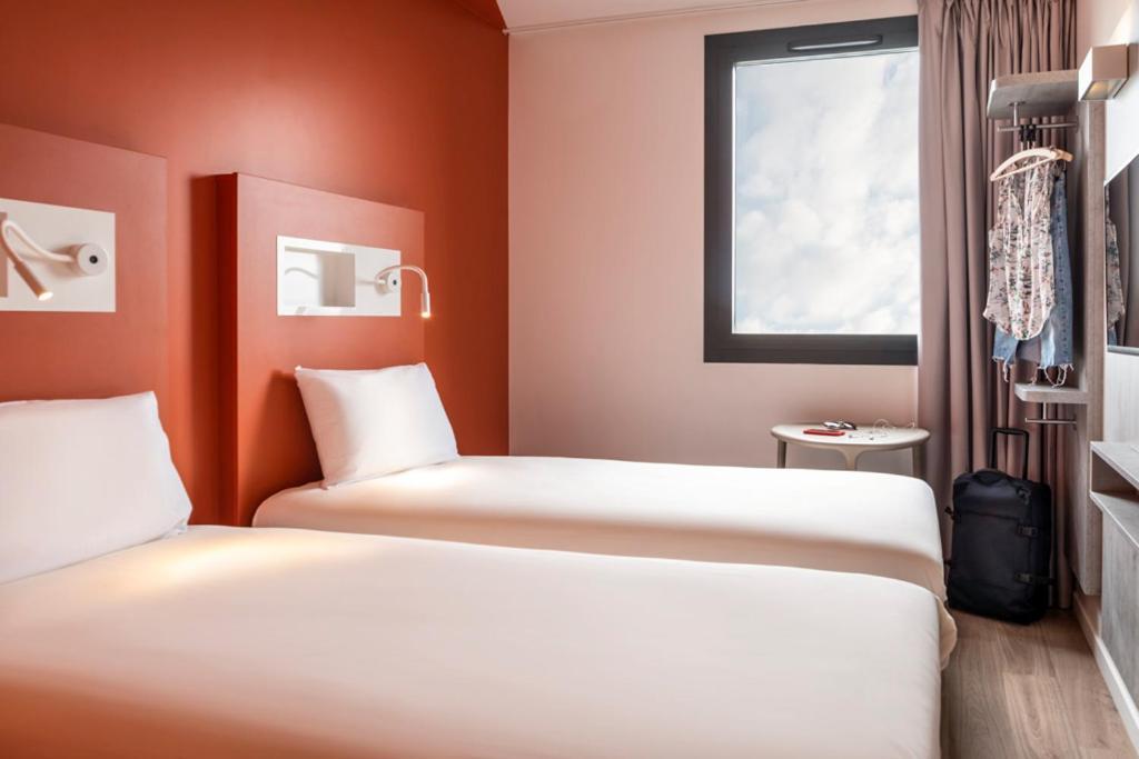 Ibis Budget Beauvais Aeroport Tillé Eksteriør bilde